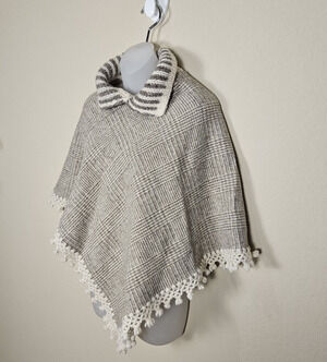 VTG Wool Poncho Cape Fringe Handmade Crochet Hippie Boho Lagenlook Grannycore